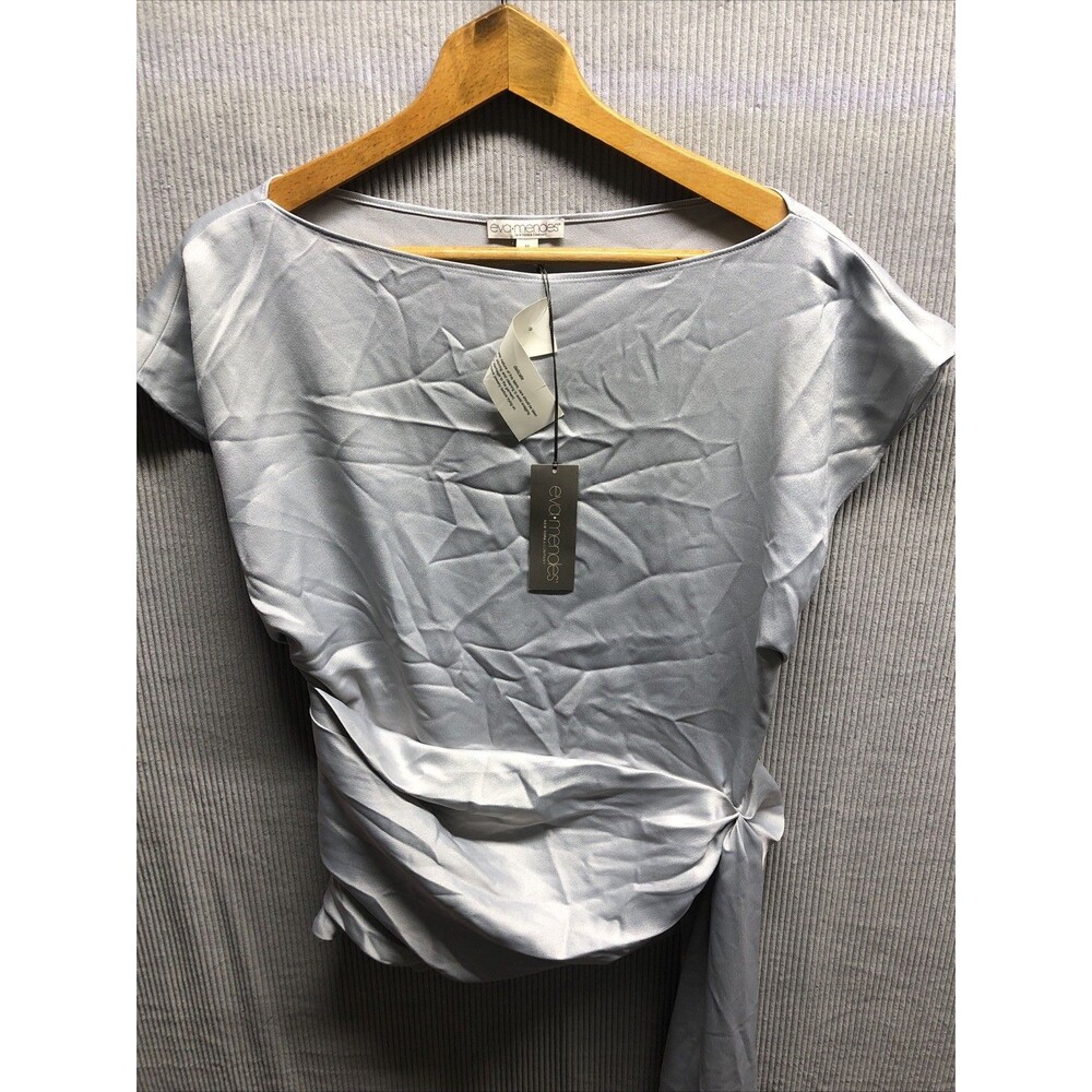 Eva Mendes Blouse Size M Light Gray Side Waist Tail Short Sleeves NWT